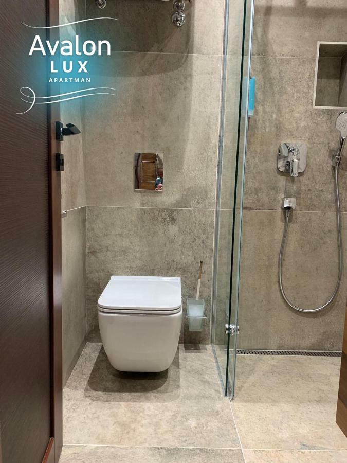 Avalon Lux Studio Apartment Novi Sad Eksteriør billede